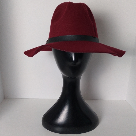 Accessories - Women's Burgundy Floppy Brim Fedora Hat NWT